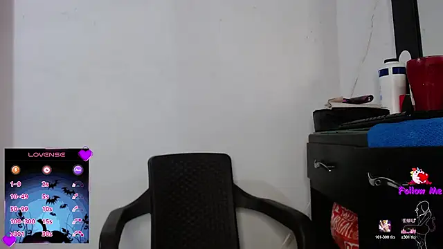 Damara Rolands- online show from October 31, 7:15 pm