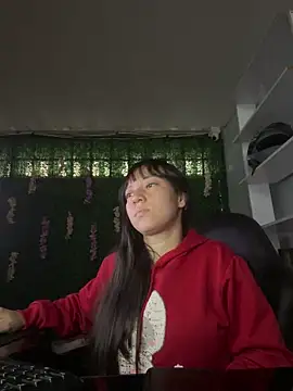 Damara Rolands- online show from February 19, 3:30 pm