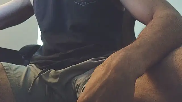 Snapshot of afterpartybtw chatting on November 8, 9:24 pm afterpartybtw online show from November 8, 9:24 pm