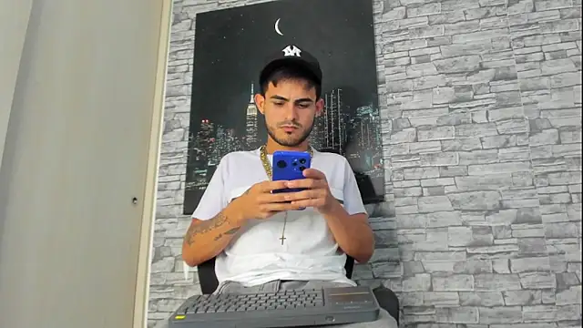 Snapshot of Master_King_Crazzy777 chatting on October 9, 8:40 pm Master King Crazzy777 online show from October 9, 8:40 pm