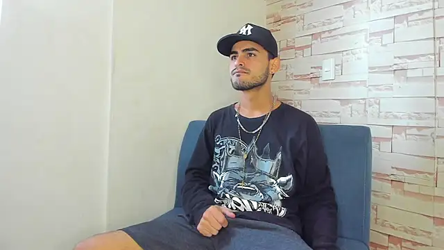 Snapshot of Master_King_Crazzy777 chatting on October 10, 8:08 pm Master King Crazzy777 online show from October 10, 8:08 pm