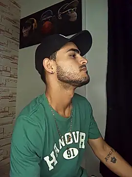 Snapshot of Master_King_Crazzy777 chatting on October 11, 8:51 pm Master King Crazzy777 online show from October 11, 8:51 pm