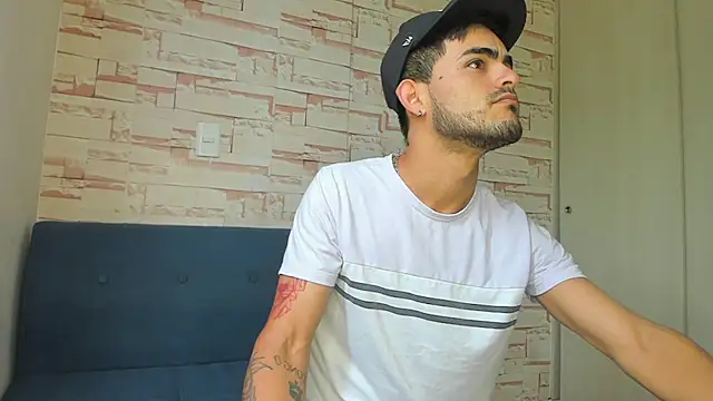 Snapshot of Master_King_Crazzy777 chatting on October 12, 6:29 pm Master King Crazzy777 online show from October 12, 6:29 pm