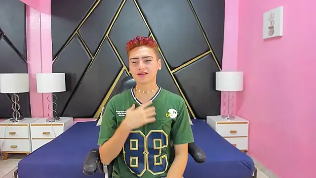 Alex Millerss online show from December 16, 11:54 pm