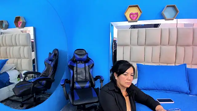 Snapshot of tania_reyes_ chatting on October 11, 3:28 am tania reyes  online show from October 11, 3:28 am