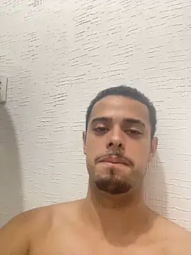 Snapshot of gabs011 chatting on February 5, 12:26 am gabs011 online show from February 5, 12:26 am