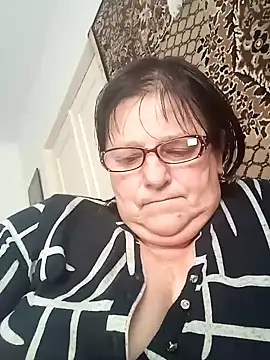 MilaCold5443 online show from February 12, 1:06 pm