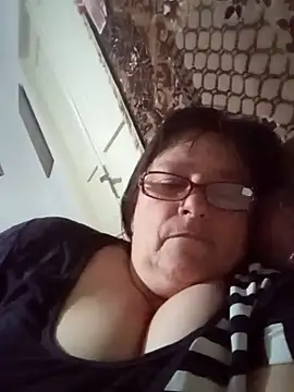 MilaCold5443 online show from April 19, 8:33 pm