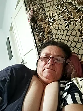 Snapshot of MilaCold5443 chatting on July 1, 5:23 pm MilaCold5443 online show from July 1, 5:23 pm