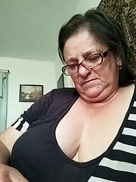 Snapshot of MilaCold5443 chatting on July 2, 5:57 am MilaCold5443 online show from July 2, 5:57 am