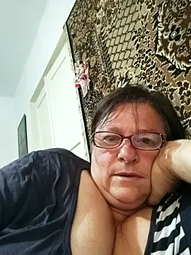 Snapshot of MilaCold5443 chatting on July 23, 6:55 am MilaCold5443 online show from July 23, 6:55 am