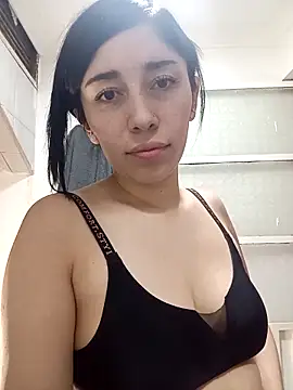 AbbyLewiis online show from November 7, 6:08 pm