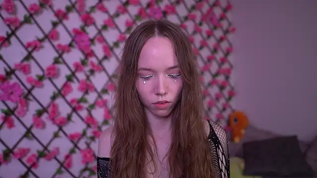 Snapshot of Petite_Polly chatting on October 23, 6:06 pm Petite Polly online show from October 23, 6:06 pm