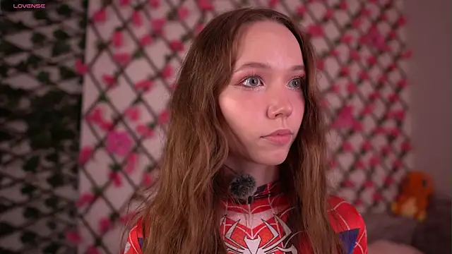 Snapshot of Petite_Polly chatting on November 8, 6:07 pm Petite Polly online show from November 8, 6:07 pm