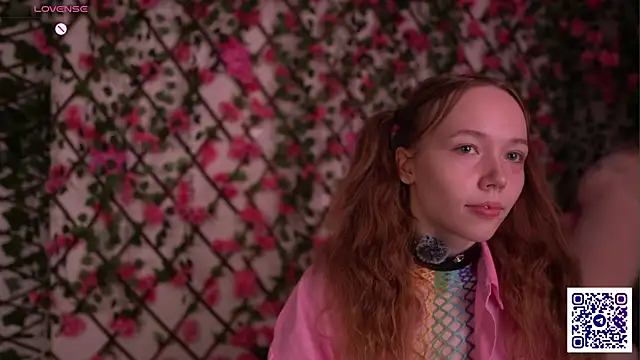 Snapshot of Petite_Polly chatting on November 20, 6:07 pm Petite Polly online show from November 20, 6:07 pm