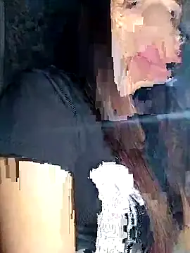 hello-cute online show from November 9, 7:06 am