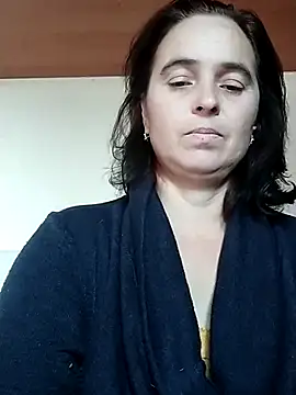 Snapshot of Ella-433 chatting on October 15, 7:52 am Ella-433 online show from October 15, 7:52 am