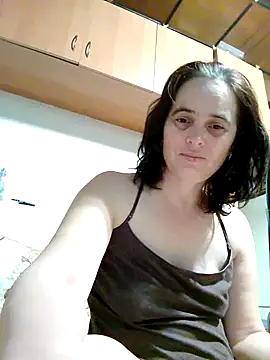 Snapshot of Ella-433 chatting on November 17, 8:36 pm Ella-433 online show from November 17, 8:36 pm