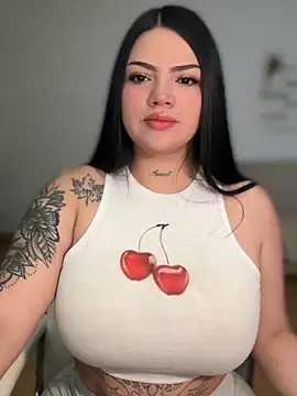 dulcemarianh  online show from June 18, 4:02 am
