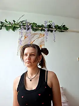 Nika aa online show from April 20, 9:23 am