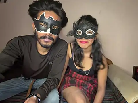 Lovebirdss online show from February 1, 9:30 am