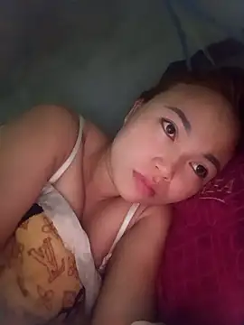 Snapshot of Rabbit-small chatting on December 22, 9:12 pm Rabbit-small online show from December 22, 9:12 pm