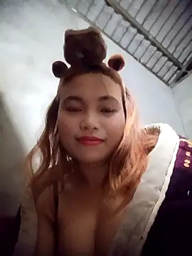 Snapshot of Rabbit-small chatting on February 10, 2:21 pm Rabbit-small online show from February 10, 2:21 pm