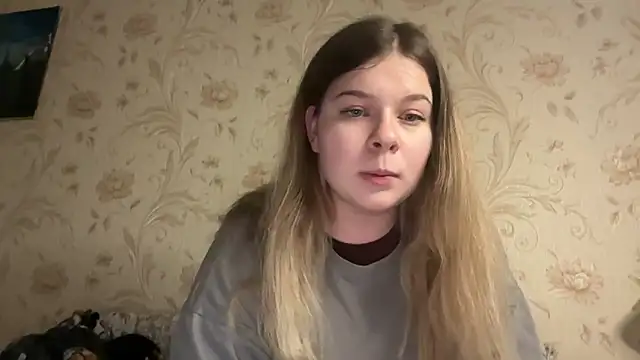 Crave Elise online show from October 30, 9:48 pm