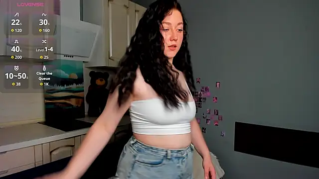 Snapshot of Diana_charon chatting on October 21, 1:28 am Diana charon online show from October 21, 1:28 am