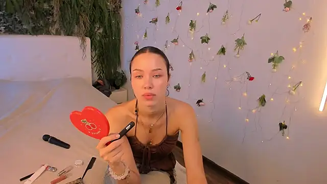 Snapshot of Black_Jenny chatting on July 2, 9:26 am Black Jenny online show from July 2, 9:26 am