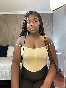 Snapshot of KarinaFlowers_ chatting on May 15, 12:12 pm KarinaFlowers online show from May 15, 12:12 pm