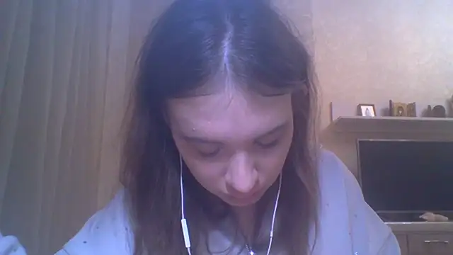 Snapshot of CeyaLier chatting on October 14, 4:08 pm CeyaLier online show from October 14, 4:08 pm