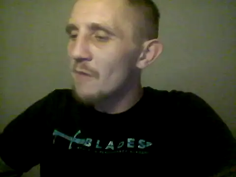 Snapshot of Twolatte chatting on December 1, 8:03 pm Twolatte online show from December 1, 8:03 pm