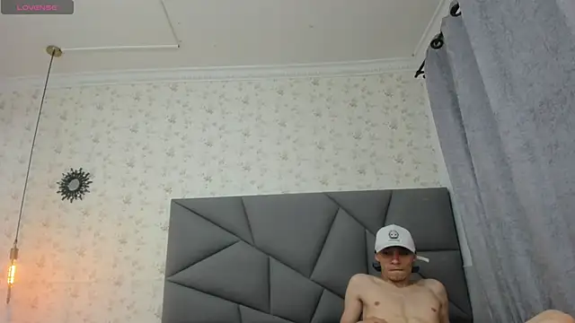 nicollandjhon online show from February 12, 11:49 am