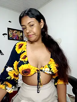 Snapshot of vannesitha25 chatting on November 5, 1:22 pm vannesitha25 online show from November 5, 1:22 pm