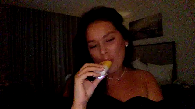 Fayronna online show from February 10, 3:49 pm