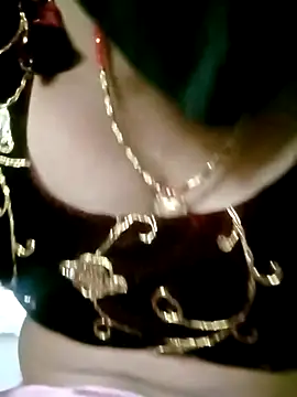 Sexy Riya Bhabhi online show from October 13, 8:25 am