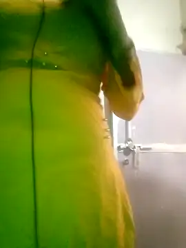 Sexy Riya Bhabhi online show from October 18, 7:31 am