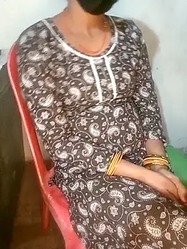 Sexy Riya Bhabhi online show from November 13, 3:55 pm