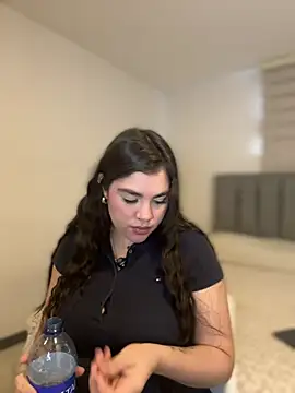 Isabella LaRue online show from April 25, 9:12 pm