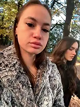 Snapshot of MayaGlow chatting on October 20, 5:08 am MayaGlow online show from October 20, 5:08 am