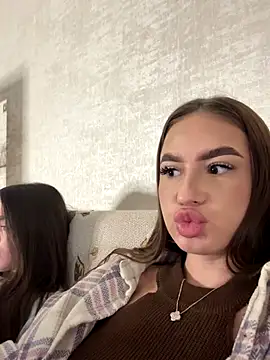 Snapshot of MayaGlow chatting on October 26, 5:24 am MayaGlow online show from October 26, 5:24 am