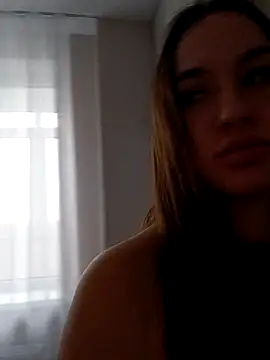 Snapshot of MayaGlow chatting on November 20, 7:08 am MayaGlow online show from November 20, 7:08 am