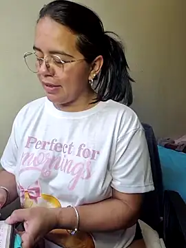 Miss  kendra  online show from October 31, 2:51 pm