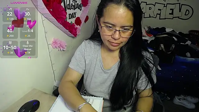 Miss  kendra  online show from April 3, 11:41 am