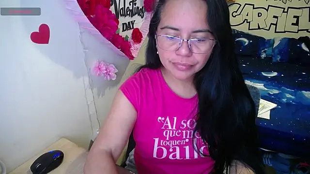 Miss  kendra  online show from April 21, 11:27 am