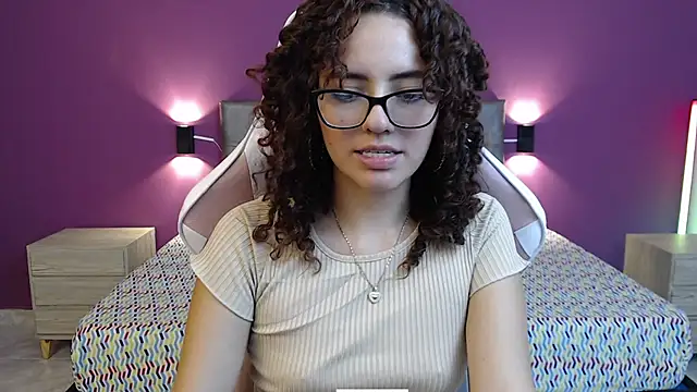 Dulcee Gaby online show from March 20, 11:37 am