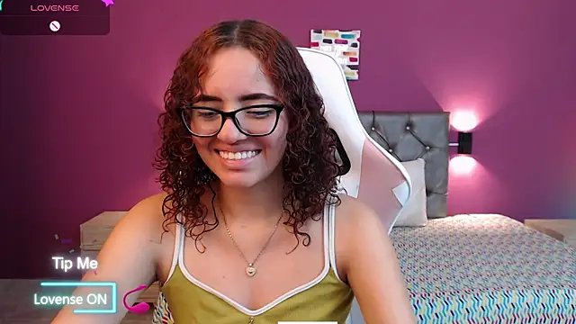 Dulcee Gaby online show from March 29, 11:43 am