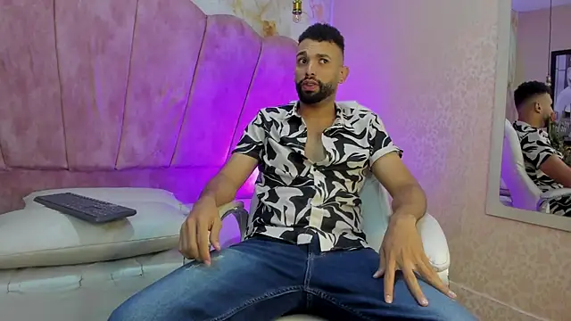 onlymen2025 online show from October 9, 11:41 am