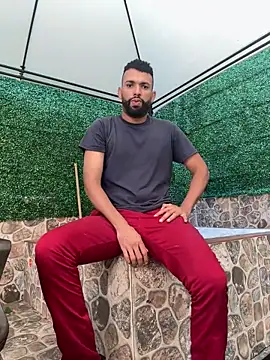 onlymen2025 online show from October 15, 7:47 pm